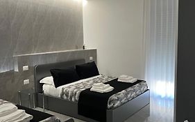 White Elegance Luxury B&B Caserta